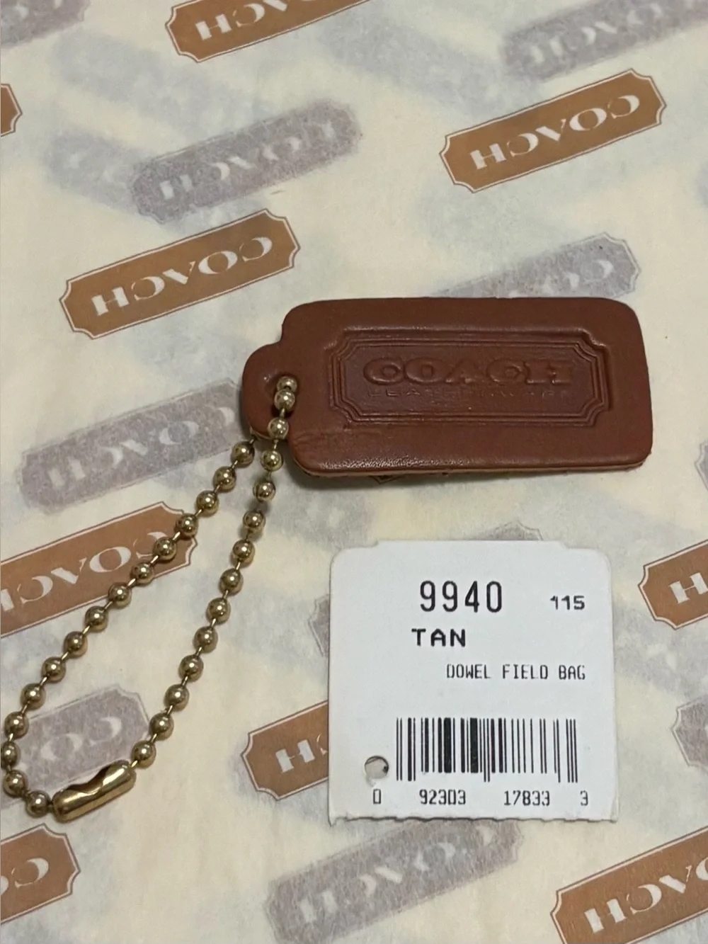 Vintage Coach Dowel Field Bag (Style 9940) in British Tan